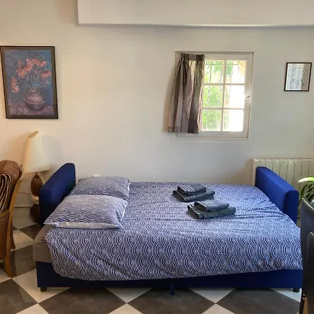Calme Et Spacieux Près Du Loing Et Du Centre Appartement